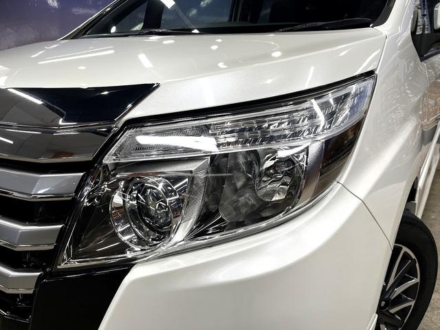TOYOTA NOAH SI