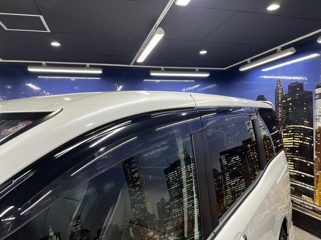 TOYOTA NOAH SI