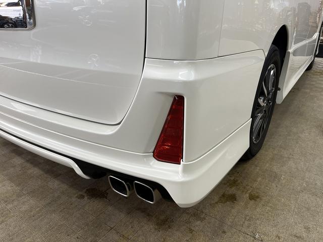 TOYOTA NOAH SI
