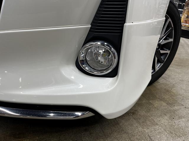 TOYOTA NOAH SI