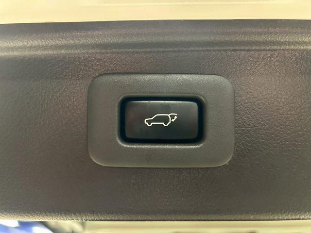 ヴェルファイア 2.4Z ゴールデンアイズ (純正HDDナビ)(パワーバックドア)(パワースライドドア)(コーナーセンサー)(バックカメラ)(クルーズコントロール)(スマートキー&プッシュスタート)(HIDヘッドライト)(純正18インチAW)(9枚目)