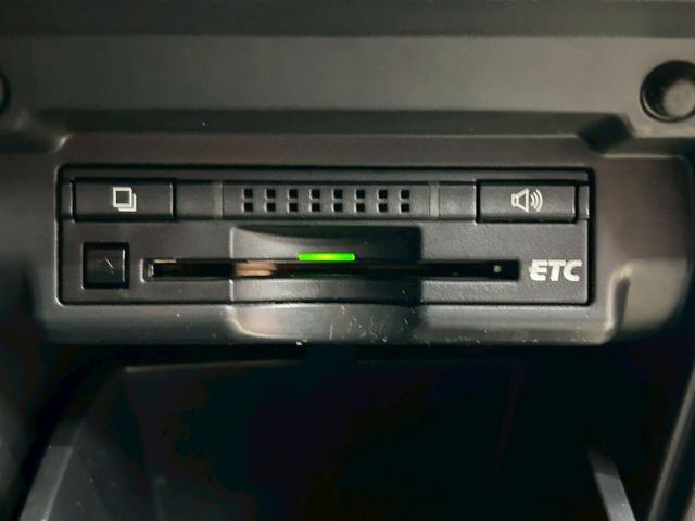 ヴェルファイア 2.4Z ゴールデンアイズ (純正HDDナビ)(パワーバックドア)(パワースライドドア)(コーナーセンサー)(バックカメラ)(クルーズコントロール)(スマートキー&プッシュスタート)(HIDヘッドライト)(純正18インチAW)(12枚目)