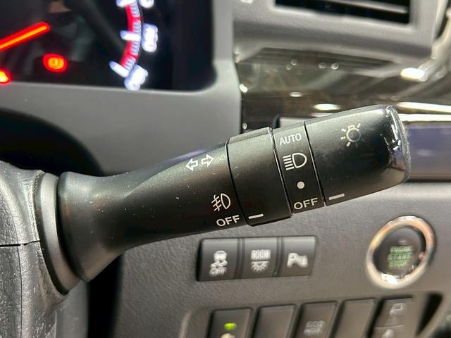 ヴェルファイア 2.4Z ゴールデンアイズ (純正HDDナビ)(パワーバックドア)(パワースライドドア)(コーナーセンサー)(バックカメラ)(クルーズコントロール)(スマートキー&プッシュスタート)(HIDヘッドライト)(純正18インチAW)(40枚目)