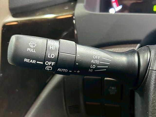 ヴェルファイア 2.4Z ゴールデンアイズ (純正HDDナビ)(パワーバックドア)(パワースライドドア)(コーナーセンサー)(バックカメラ)(クルーズコントロール)(スマートキー&プッシュスタート)(HIDヘッドライト)(純正18インチAW)(41枚目)