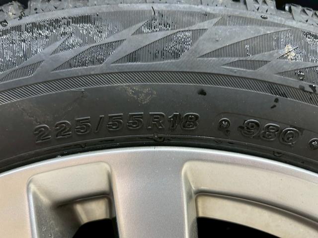 エルグランド 350ハイウェイスター (禁煙車)(黒半革シート)(後席モニター)(8人乗り)(BOSE)(両側パワースライドドア)(純正ナビ)(全周囲モニター)(ビルトインETC)(オットマン)(HIDヘッドライト)(純正18インチAW)(52枚目)