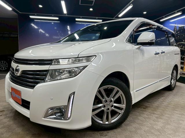 エルグランド 350ハイウェイスター (禁煙車)(黒半革シート)(後席モニター)(8人乗り)(BOSE)(両側パワースライドドア)(純正ナビ)(全周囲モニター)(ビルトインETC)(オットマン)(HIDヘッドライト)(純正18インチAW)(63枚目)