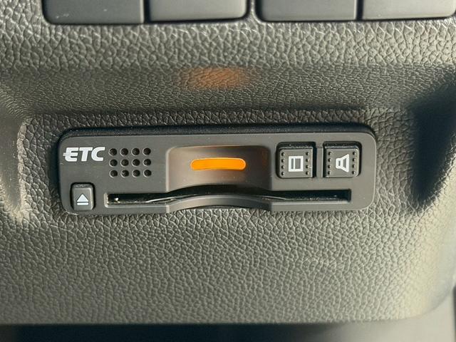 フリード+ハイブリッド ハイブリッドG・ホンダセンシング ホンダセンシング(禁煙車)(後期型)(両側パワースライドドア)(純正SDナビナビ)(レーダークルーズコントロール)(バックカメラ)(LEDヘッドライト)(ビルトインETC)(純正15インチAW)(11枚目)