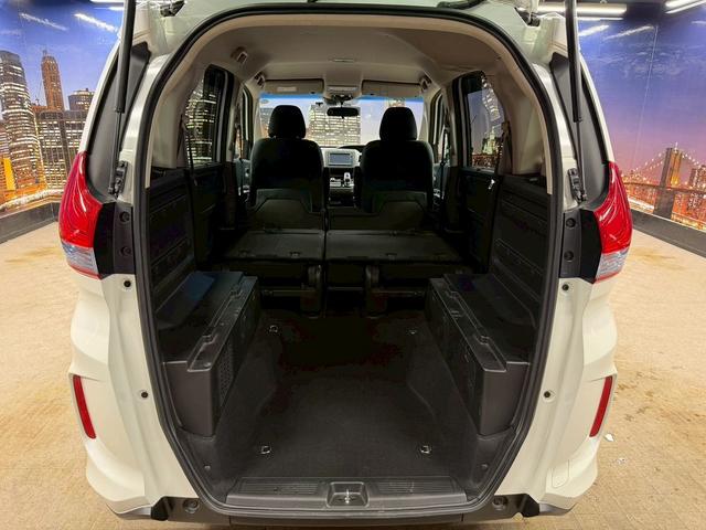 フリード+ハイブリッド ハイブリッドG・ホンダセンシング ホンダセンシング(禁煙車)(後期型)(両側パワースライドドア)(純正SDナビナビ)(レーダークルーズコントロール)(バックカメラ)(LEDヘッドライト)(ビルトインETC)(純正15インチAW)(16枚目)