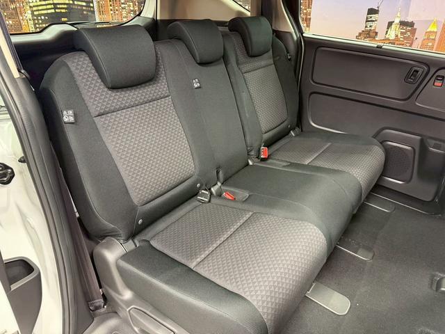 フリード+ハイブリッド ハイブリッドG・ホンダセンシング ホンダセンシング(禁煙車)(後期型)(両側パワースライドドア)(純正SDナビナビ)(レーダークルーズコントロール)(バックカメラ)(LEDヘッドライト)(ビルトインETC)(純正15インチAW)(18枚目)