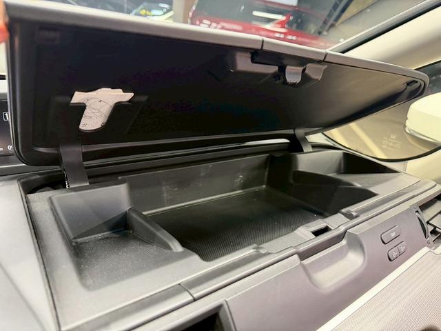 フリード+ハイブリッド ハイブリッドG・ホンダセンシング ホンダセンシング(禁煙車)(後期型)(両側パワースライドドア)(純正SDナビナビ)(レーダークルーズコントロール)(バックカメラ)(LEDヘッドライト)(ビルトインETC)(純正15インチAW)(44枚目)