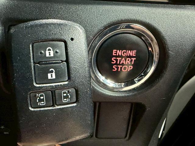 ノア Ｓｉ　ダブルバイビー　トヨタセーフティセンス（禁煙車）（ワンオーナー）（後期型）（黒半革シート）（フリップダウンモニター）（両側パワスラ）（ＳＤナビ）（クルーズコントロール）（バックカメラ）（ＥＴＣ）（純正１６インチＡＷ）（14枚目）