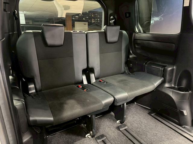 ノア Ｓｉ　ダブルバイビー　トヨタセーフティセンス（禁煙車）（ワンオーナー）（後期型）（黒半革シート）（フリップダウンモニター）（両側パワスラ）（ＳＤナビ）（クルーズコントロール）（バックカメラ）（ＥＴＣ）（純正１６インチＡＷ）（21枚目）