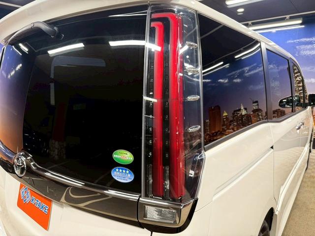 ノア Ｓｉ　ダブルバイビー　トヨタセーフティセンス（禁煙車）（ワンオーナー）（後期型）（黒半革シート）（フリップダウンモニター）（両側パワスラ）（ＳＤナビ）（クルーズコントロール）（バックカメラ）（ＥＴＣ）（純正１６インチＡＷ）（35枚目）