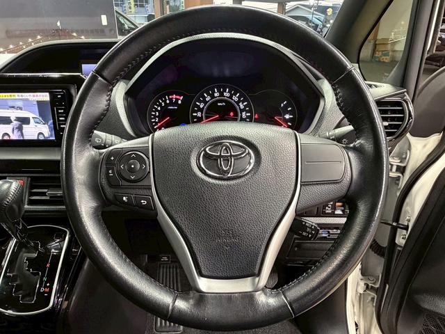ノア Ｓｉ　ダブルバイビー　トヨタセーフティセンス（禁煙車）（ワンオーナー）（後期型）（黒半革シート）（フリップダウンモニター）（両側パワスラ）（ＳＤナビ）（クルーズコントロール）（バックカメラ）（ＥＴＣ）（純正１６インチＡＷ）（47枚目）
