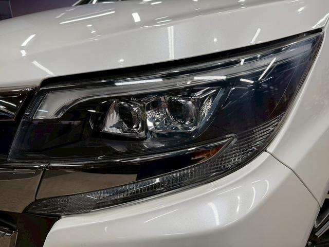 ノア Ｓｉ　ダブルバイビー　トヨタセーフティセンス（禁煙車）（ワンオーナー）（後期型）（黒半革シート）（フリップダウンモニター）（両側パワスラ）（ＳＤナビ）（クルーズコントロール）（バックカメラ）（ＥＴＣ）（純正１６インチＡＷ）（50枚目）