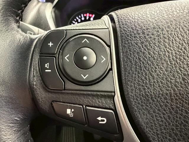 ノア Ｓｉ　ダブルバイビー　トヨタセーフティセンス（禁煙車）（ワンオーナー）（後期型）（黒半革シート）（フリップダウンモニター）（両側パワスラ）（ＳＤナビ）（クルーズコントロール）（バックカメラ）（ＥＴＣ）（純正１６インチＡＷ）（52枚目）