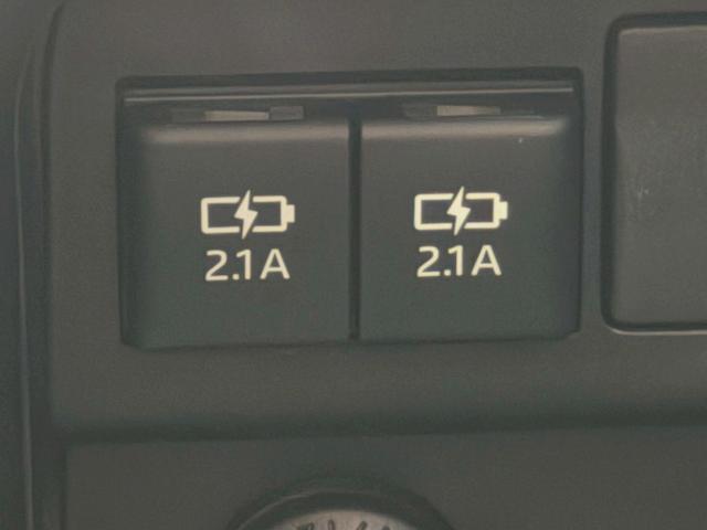 ノア Ｓｉ　ダブルバイビー　トヨタセーフティセンス（禁煙車）（ワンオーナー）（後期型）（黒半革シート）（フリップダウンモニター）（両側パワスラ）（ＳＤナビ）（クルーズコントロール）（バックカメラ）（ＥＴＣ）（純正１６インチＡＷ）（56枚目）