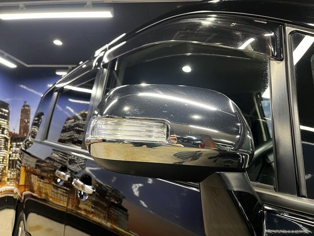 ヴォクシー ZS 煌 (禁煙車)(後期型)(両側パワースライド)(純正HDDナビ)(バックカメラ)(コーナーセンサー)(ビルトインETC)(パドルシフト)(HIDヘッド)(プッシュ&スマートキー)(純正16AW)(43枚目)