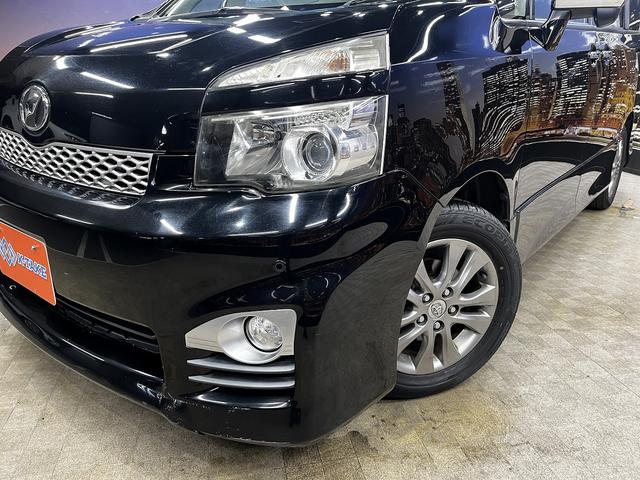 ヴォクシー ZS 煌 (禁煙車)(後期型)(両側パワースライド)(純正HDDナビ)(バックカメラ)(コーナーセンサー)(ビルトインETC)(パドルシフト)(HIDヘッド)(プッシュ&スマートキー)(純正16AW)(45枚目)