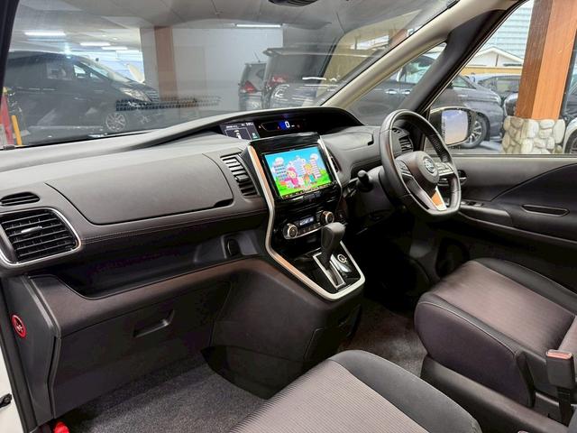 セレナ ハイウェイスター エマージェンシーブレーキ(禁煙車)(両側パワスラ)(アルパインフリップダウン)(アルパインSDナビ)(バックカメラ)(クルーズコントロール)(ビルトインETC)(LEDヘッド)(純正16インチAW)(34枚目)