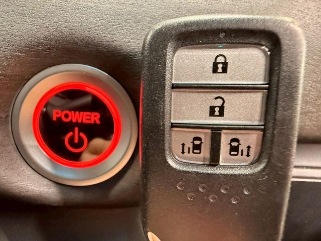 フリードハイブリッド ハイブリッド・Gホンダセンシング ホンダセンシング(禁煙車)(後期型)(黒半革)(6人乗り)(両側パワースライド)(純正ナビ)(レーダークルーズコントロール)(バックカメラ)(LEDヘッド)(ビルトインETC)(純正15インチAW)(13枚目)