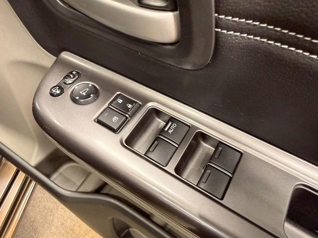 フリードハイブリッド ハイブリッド・Gホンダセンシング ホンダセンシング(禁煙車)(後期型)(黒半革)(6人乗り)(両側パワースライド)(純正ナビ)(レーダークルーズコントロール)(バックカメラ)(LEDヘッド)(ビルトインETC)(純正15インチAW)(45枚目)