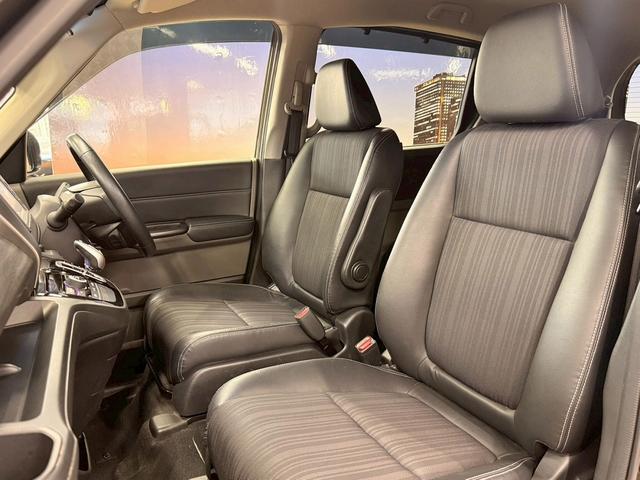 フリードハイブリッド ハイブリッド・Gホンダセンシング ホンダセンシング(禁煙車)(後期型)(黒半革)(6人乗り)(両側パワースライド)(純正ナビ)(レーダークルーズコントロール)(バックカメラ)(LEDヘッド)(ビルトインETC)(純正15インチAW)(50枚目)