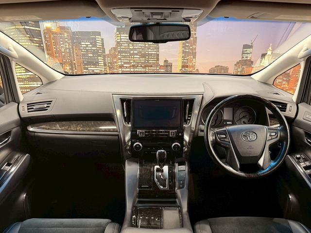 ヴェルファイア ２．５Ｚ　Ｇエディション　（禁煙車）（黒半革シート）（両側パワスラ）（アルパインフリップダウン）（アルパインＳＤナビ）（バックカメラ）（クルコン）（パワーシート）（電動リアゲート）（ビルトインＥＴＣ）（純正１８インチＡＷ）（5枚目）