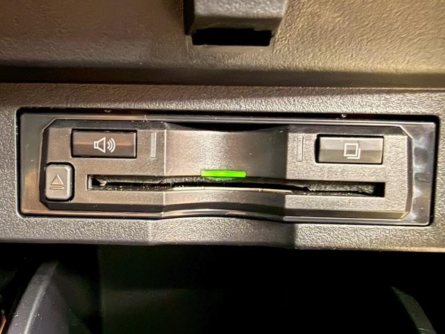 ヴェルファイア ２．５Ｚ　Ｇエディション　（禁煙車）（黒半革シート）（両側パワスラ）（アルパインフリップダウン）（アルパインＳＤナビ）（バックカメラ）（クルコン）（パワーシート）（電動リアゲート）（ビルトインＥＴＣ）（純正１８インチＡＷ）（10枚目）