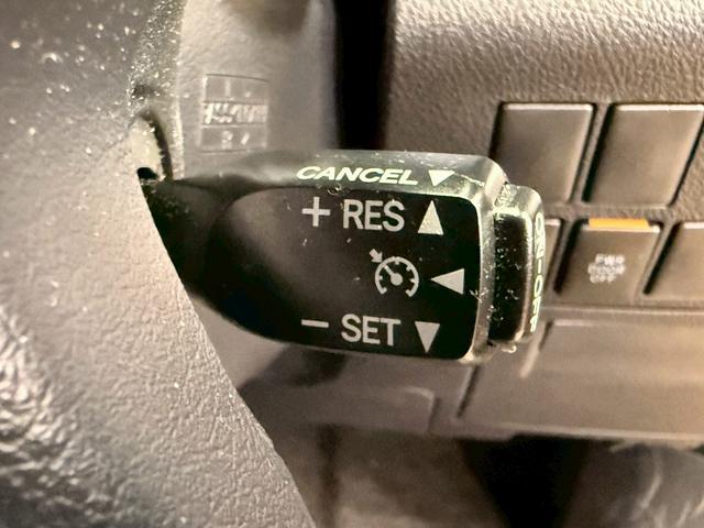 ヴェルファイア ２．５Ｚ　Ｇエディション　（禁煙車）（黒半革シート）（両側パワスラ）（アルパインフリップダウン）（アルパインＳＤナビ）（バックカメラ）（クルコン）（パワーシート）（電動リアゲート）（ビルトインＥＴＣ）（純正１８インチＡＷ）（12枚目）