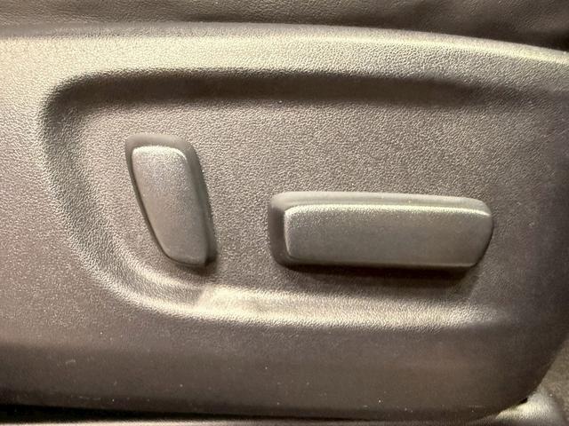 ヴェルファイア ２．５Ｚ　Ｇエディション　（禁煙車）（黒半革シート）（両側パワスラ）（アルパインフリップダウン）（アルパインＳＤナビ）（バックカメラ）（クルコン）（パワーシート）（電動リアゲート）（ビルトインＥＴＣ）（純正１８インチＡＷ）（13枚目）