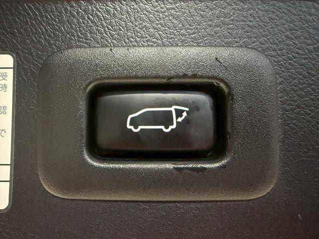 アルファード 2.5S Cパッケージ (禁煙車)(サンルーフ)(黒半革シート)(JBLサウンド)(両側パワスラ)(フリップダウンモニター)(純正SDナビ)(全周囲カメラ)(レーダークルーズ)(パワーシート)(ETC)(純正18インチAW)(17枚目)