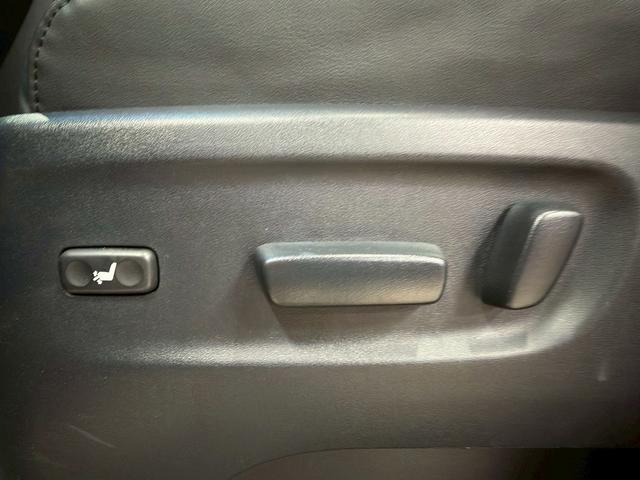 アルファード 2.5S Cパッケージ (禁煙車)(サンルーフ)(黒半革シート)(JBLサウンド)(両側パワスラ)(フリップダウンモニター)(純正SDナビ)(全周囲カメラ)(レーダークルーズ)(パワーシート)(ETC)(純正18インチAW)(51枚目)