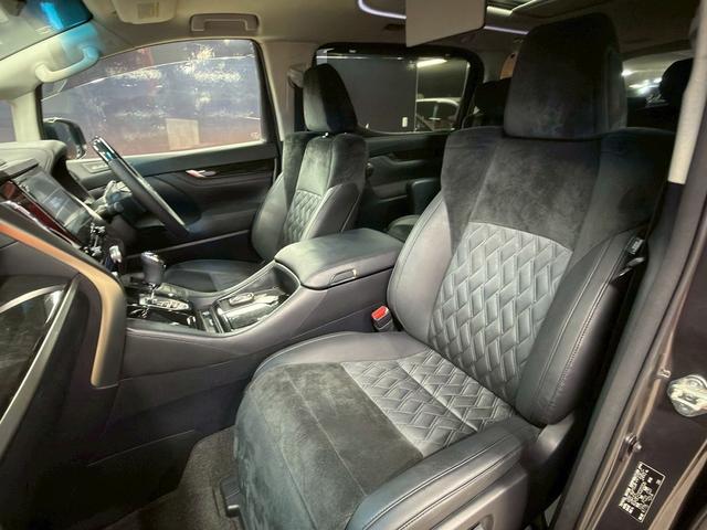 アルファード 2.5S Cパッケージ (禁煙車)(サンルーフ)(黒半革シート)(JBLサウンド)(両側パワスラ)(フリップダウンモニター)(純正SDナビ)(全周囲カメラ)(レーダークルーズ)(パワーシート)(ETC)(純正18インチAW)(53枚目)