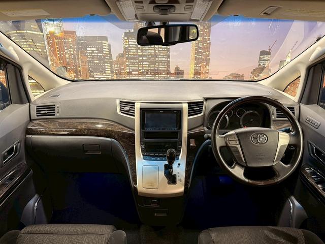 ヴェルファイア ２．４Ｚ　Ｇエディション　（両側パワースライド）（イクリプスＳＤナビ）（電動リアゲート）（シートメモリ）（パワーシート）（クリアランスソナー）（クルーズコントロール）（ビルトインＥＴＣ）（オットマン）（純正１８インチＡＷ）（5枚目）