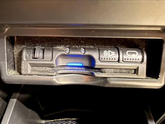 ヴェルファイア ２．４Ｚ　Ｇエディション　（両側パワースライド）（イクリプスＳＤナビ）（電動リアゲート）（シートメモリ）（パワーシート）（クリアランスソナー）（クルーズコントロール）（ビルトインＥＴＣ）（オットマン）（純正１８インチＡＷ）（13枚目）