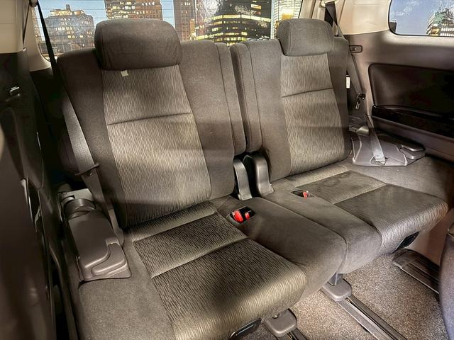 ヴェルファイア ２．４Ｚ　Ｇエディション　（両側パワースライド）（イクリプスＳＤナビ）（電動リアゲート）（シートメモリ）（パワーシート）（クリアランスソナー）（クルーズコントロール）（ビルトインＥＴＣ）（オットマン）（純正１８インチＡＷ）（22枚目）