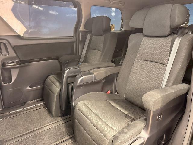 ヴェルファイア ２．４Ｚ　Ｇエディション　（両側パワースライド）（イクリプスＳＤナビ）（電動リアゲート）（シートメモリ）（パワーシート）（クリアランスソナー）（クルーズコントロール）（ビルトインＥＴＣ）（オットマン）（純正１８インチＡＷ）（50枚目）