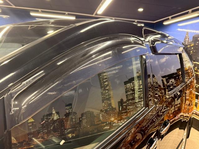 ヴェルファイア ２．４Ｚ　Ｇエディション　（両側パワースライド）（イクリプスＳＤナビ）（電動リアゲート）（シートメモリ）（パワーシート）（クリアランスソナー）（クルーズコントロール）（ビルトインＥＴＣ）（オットマン）（純正１８インチＡＷ）（52枚目）