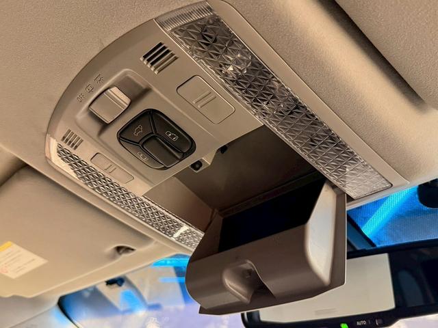 ヴェルファイア ２．４Ｚ　Ｇエディション　（両側パワースライド）（イクリプスＳＤナビ）（電動リアゲート）（シートメモリ）（パワーシート）（クリアランスソナー）（クルーズコントロール）（ビルトインＥＴＣ）（オットマン）（純正１８インチＡＷ）（65枚目）