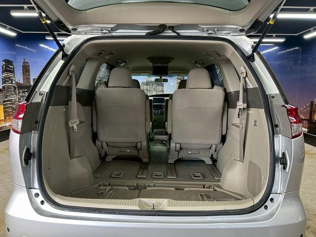 エスティマ ２．４アエラス　Ｇエディション　（禁煙車）（両側パワースライド）（フリップダウンモニター）（純正ＨＤＤナビ）（バックカメラ）（クルーズコントロール）（オットマン）（ＥＴＣ）（ＨＩＤヘッドライト）（フルセグ）（純正１７インチＡＷ）（22枚目）