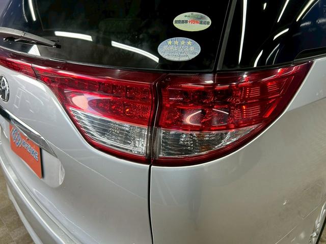 エスティマ ２．４アエラス　Ｇエディション　（禁煙車）（両側パワースライド）（フリップダウンモニター）（純正ＨＤＤナビ）（バックカメラ）（クルーズコントロール）（オットマン）（ＥＴＣ）（ＨＩＤヘッドライト）（フルセグ）（純正１７インチＡＷ）（30枚目）