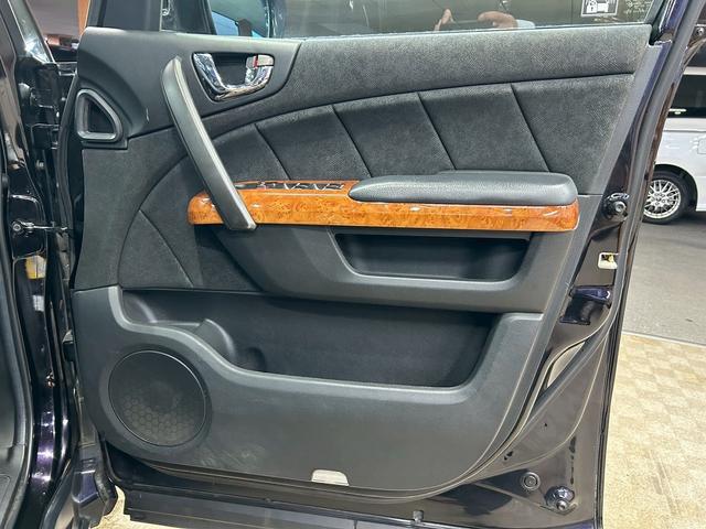 エリシオンプレステージ S HDDナビスペシャルパッケージ (禁煙車)(後期型)(黒ハーフレザーシート)(両側パワースライドドア)(純正HDDナビ)(バックカメラ)(ビルトインETC)(HIDヘッド)(CD&DVD再生可)(キーレスキー)(純正17インチAW)(47枚目)