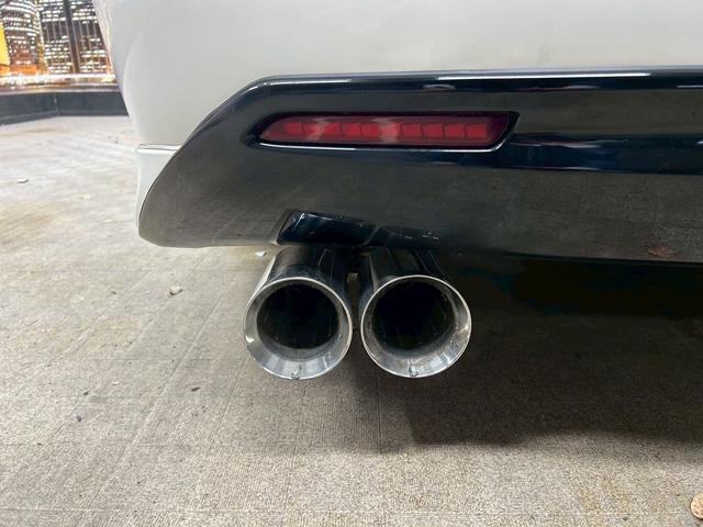 クラウンハイブリッド アスリートS (禁煙車)(後期型)(黒本革シート)(メーカーSDナビ)(バックカメラ)(クルーズコントロール)(パワーシート)(シートヒーター&クーラー)(TEIN車高調)(社外マフラー)(WORK20インチAW)(23枚目)