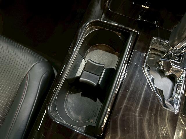 クラウンハイブリッド アスリートS (禁煙車)(後期型)(黒本革シート)(メーカーSDナビ)(バックカメラ)(クルーズコントロール)(パワーシート)(シートヒーター&クーラー)(TEIN車高調)(社外マフラー)(WORK20インチAW)(34枚目)