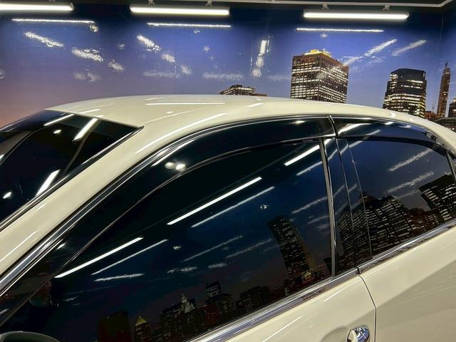 クラウンハイブリッド アスリートS (禁煙車)(後期型)(黒本革シート)(メーカーSDナビ)(バックカメラ)(クルーズコントロール)(パワーシート)(シートヒーター&クーラー)(TEIN車高調)(社外マフラー)(WORK20インチAW)(45枚目)