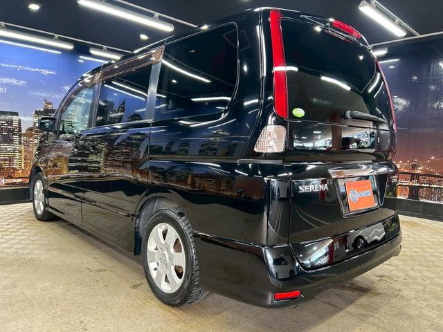 セレナ ハイウェイスター　Ｖセレクション　（禁煙車）（後期型）（両側パワースライド）（純正ＳＤナビ）（ビルトインＥＴＣ）（スマートキー）（ＨＩＤヘッド）（オートライト）（３列シート）（Ｂｌｕｅｔｏｏｔｈ対応）（純正１６インチ）（21枚目）