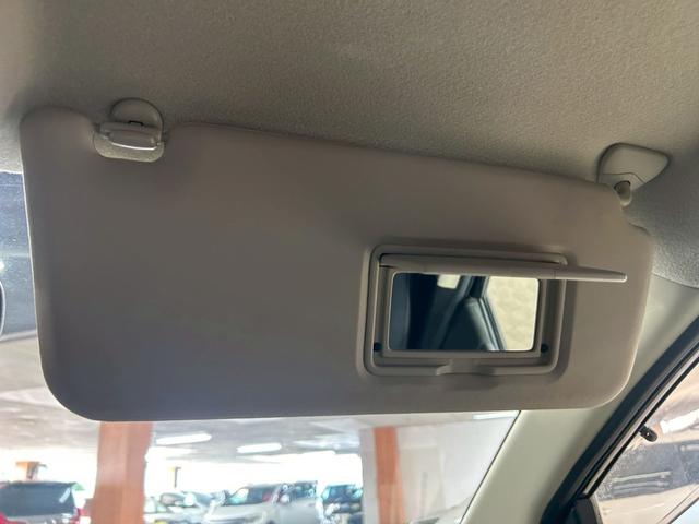 セレナ ハイウェイスター　Ｖセレクション　（禁煙車）（後期型）（両側パワースライド）（純正ＳＤナビ）（ビルトインＥＴＣ）（スマートキー）（ＨＩＤヘッド）（オートライト）（３列シート）（Ｂｌｕｅｔｏｏｔｈ対応）（純正１６インチ）（35枚目）