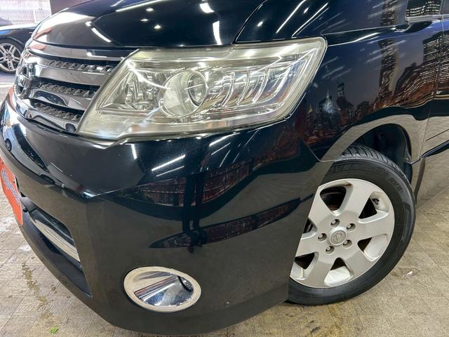 セレナ ハイウェイスター　Ｖセレクション　（禁煙車）（後期型）（両側パワースライド）（純正ＳＤナビ）（ビルトインＥＴＣ）（スマートキー）（ＨＩＤヘッド）（オートライト）（３列シート）（Ｂｌｕｅｔｏｏｔｈ対応）（純正１６インチ）（43枚目）