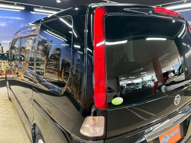 セレナ ハイウェイスター　Ｖセレクション　（禁煙車）（後期型）（両側パワースライド）（純正ＳＤナビ）（ビルトインＥＴＣ）（スマートキー）（ＨＩＤヘッド）（オートライト）（３列シート）（Ｂｌｕｅｔｏｏｔｈ対応）（純正１６インチ）（51枚目）